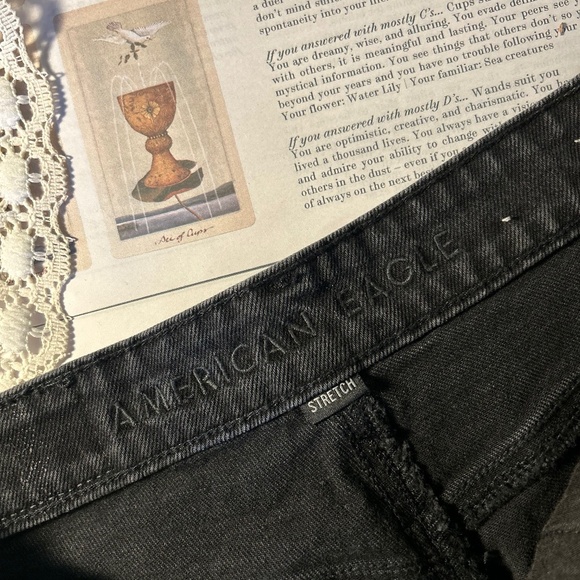 American Eagle distressed black shorts - Picture 3 of 4